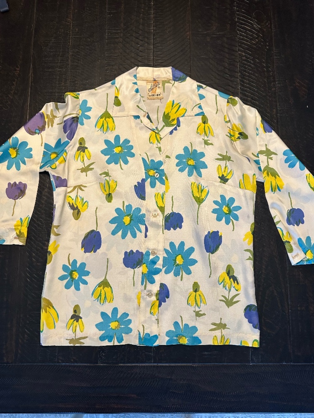 Vintage 70s Silla’s From Italy to Miami Satin Floral Blouse Mod Camp Shirt M